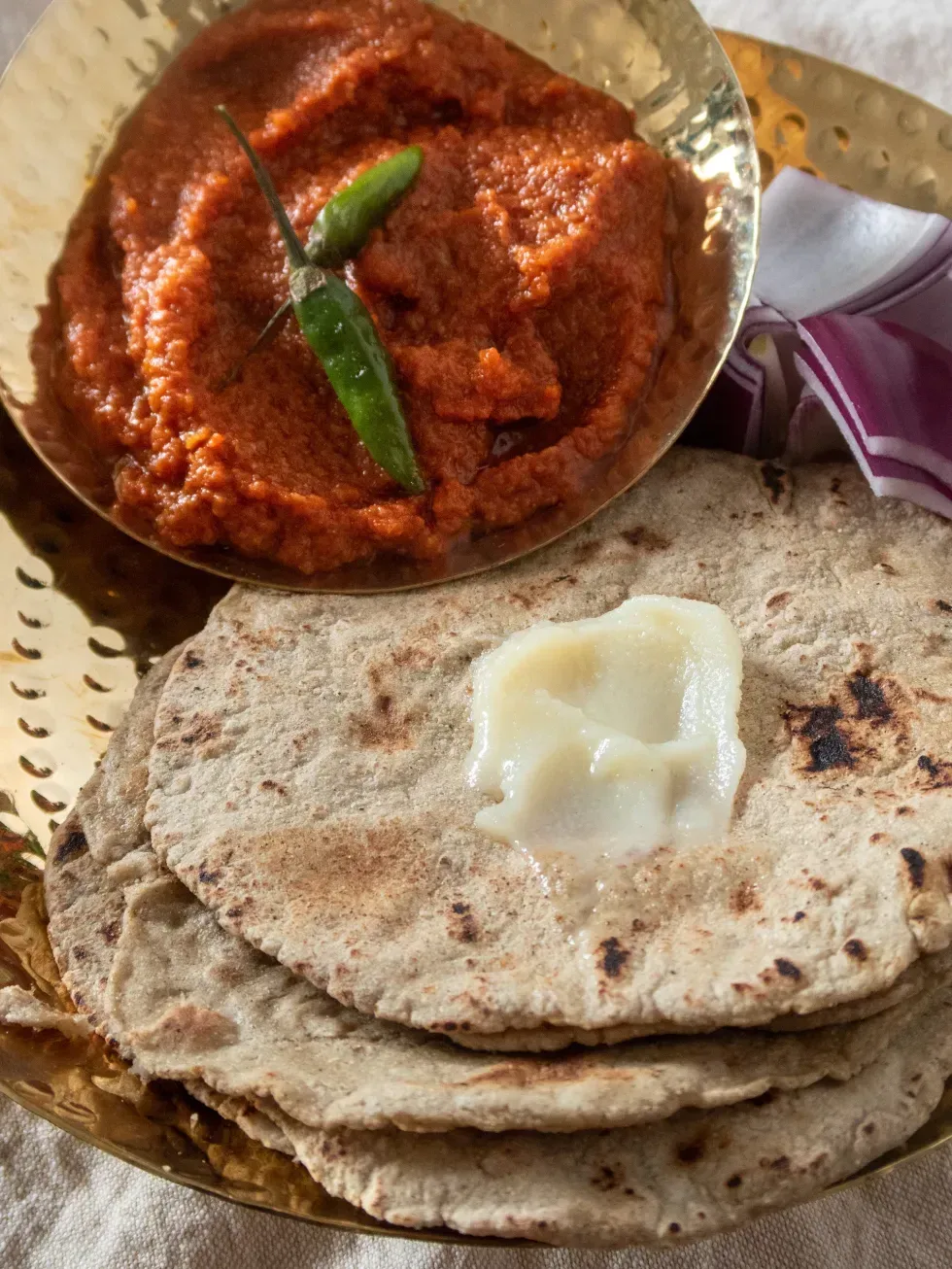 Bajre ki Roti with Lasun Chutney & Ghee