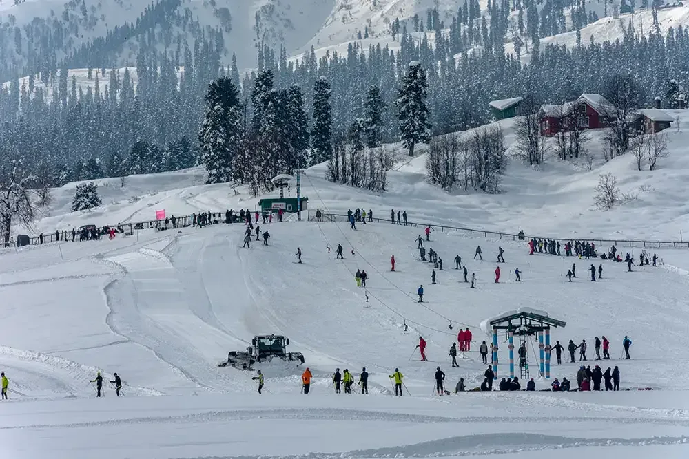 Kashmir in June: Srinagar, Gulmarg and Pahalgam