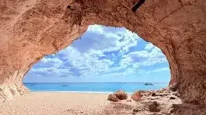 4. Cala Luna