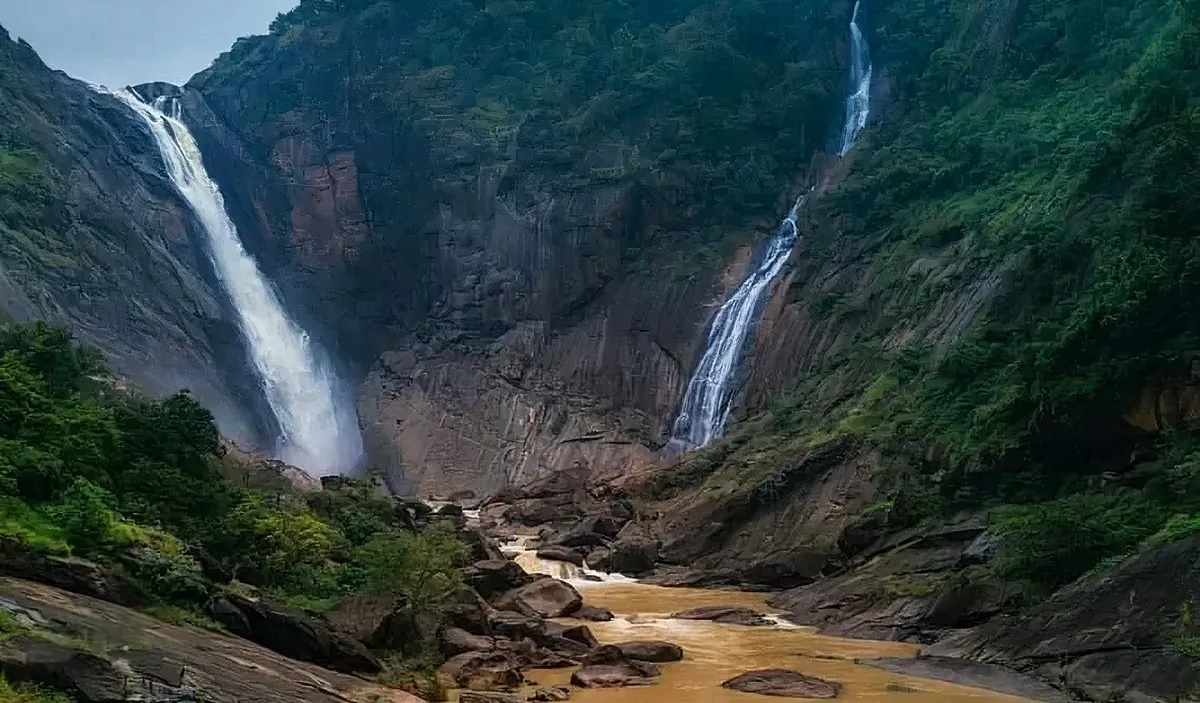 4. Duduma Waterfalls – A Hidden Roar