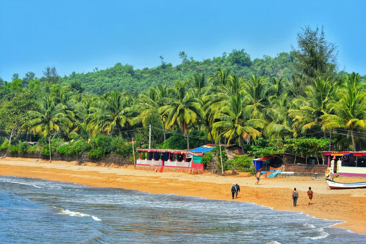 Gokarna Trip Guide: Beaches, Temples and How to Get There