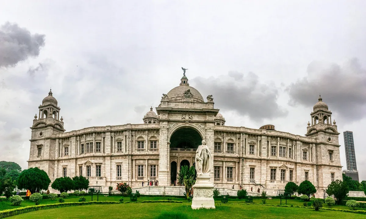 1. Marble Palace – Time Frozen In Stone
