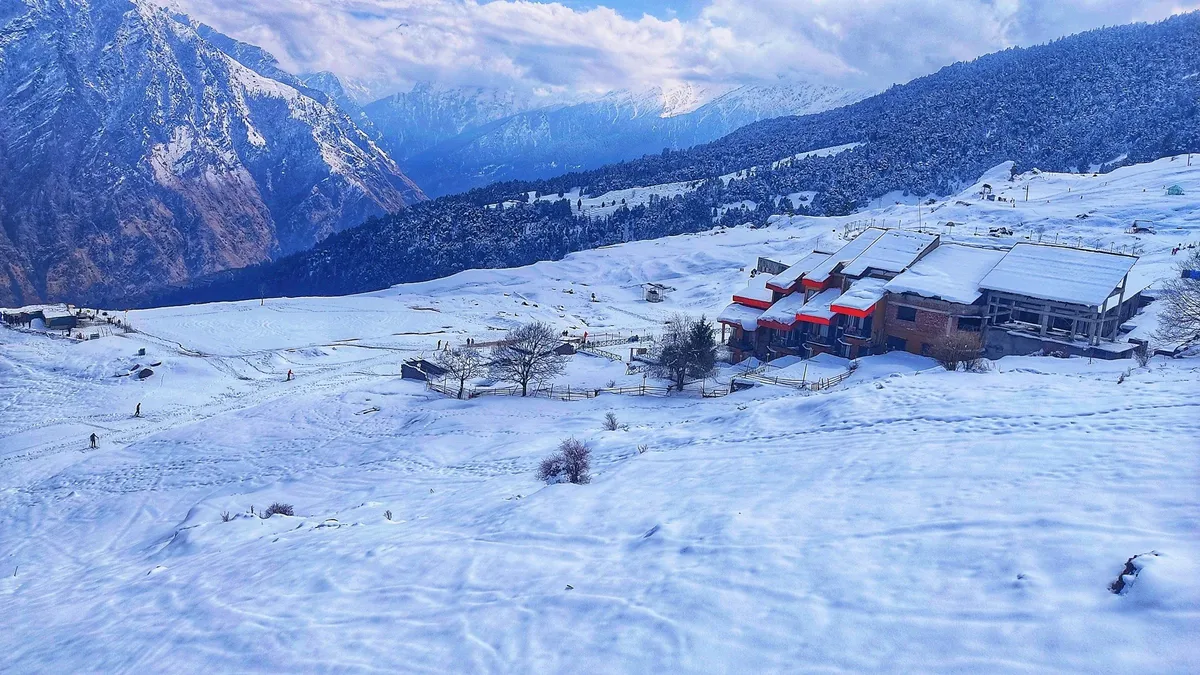 Auli: A Quiet Gem in the Garhwal Himalayas